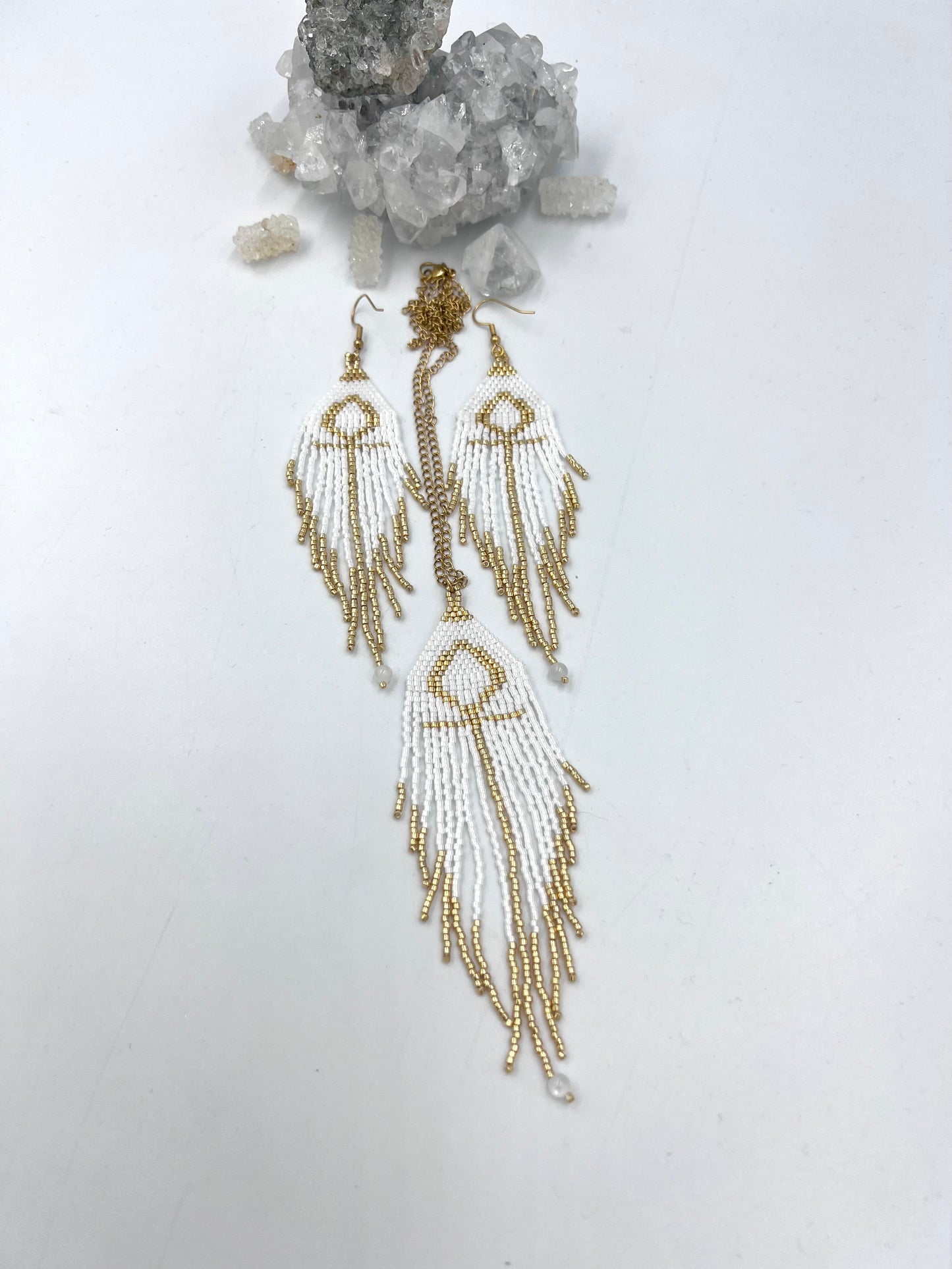 Goddess Isis- setti valkoinen