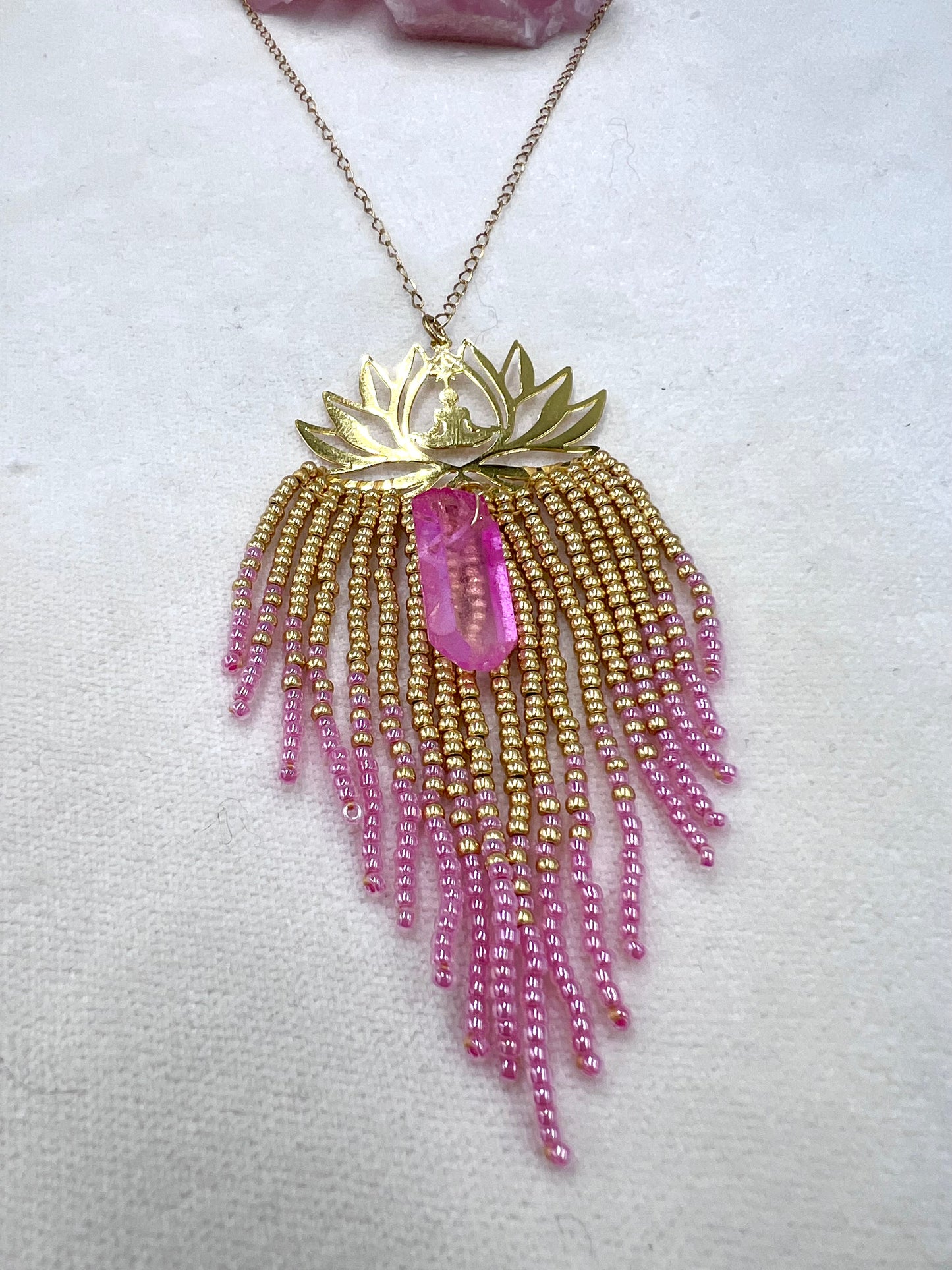 Awaken your inner Lotus- pinkki